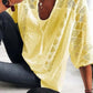 👚 TERAZ 50% ZNIŻKI! 🌸 Damska bluzka z dekoltem w serek i ażurowym wzorem – sznurek z frędzlami i krótkie rękawy – letnia stylizacja w stylu casual chic 🌿